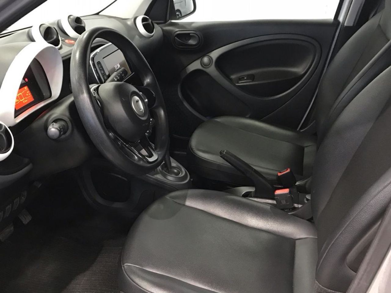 smart-forfour-60kw81cv-eq-imagen-5