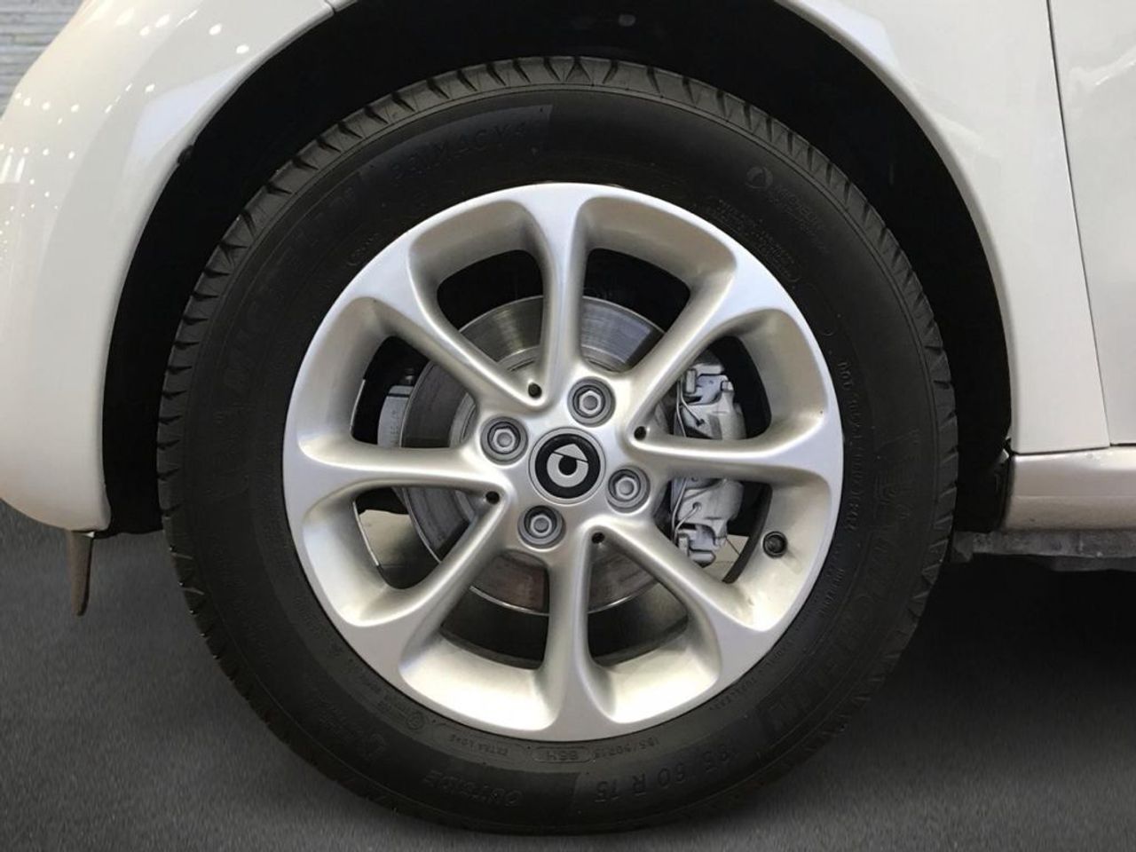 smart-forfour-60kw81cv-eq-imagen-4