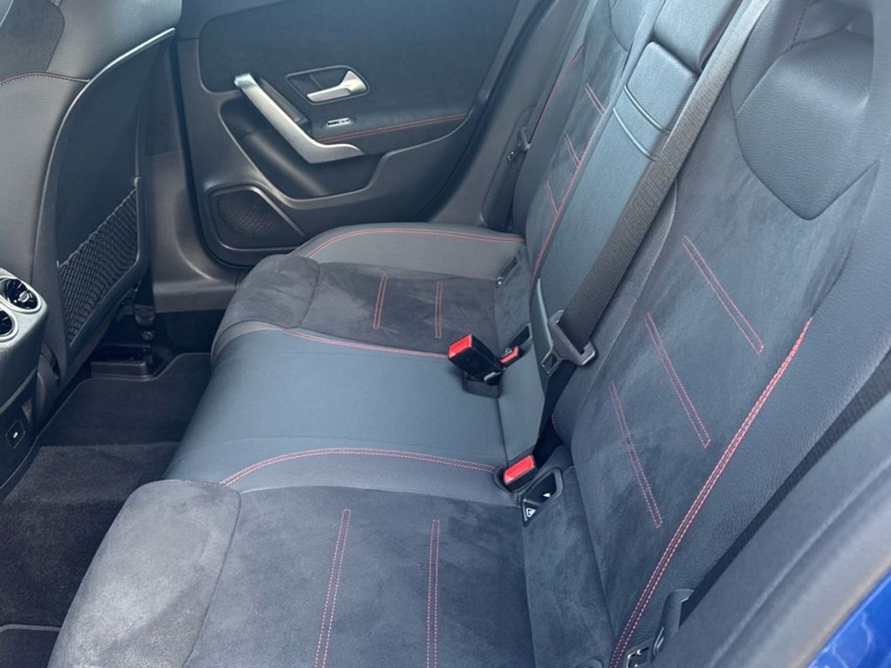 mercedes-clase-a-a-180-d-imagen-9