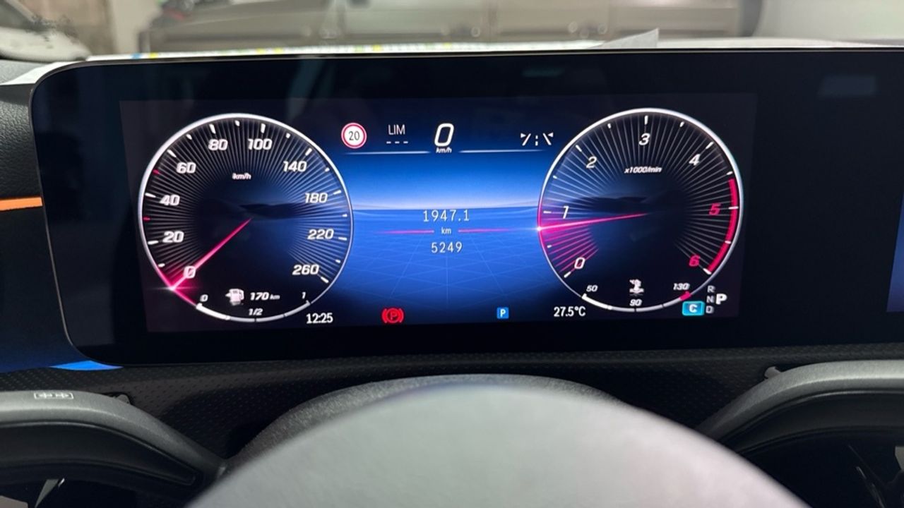 mercedes-clase-a-a-180-d-imagen-18