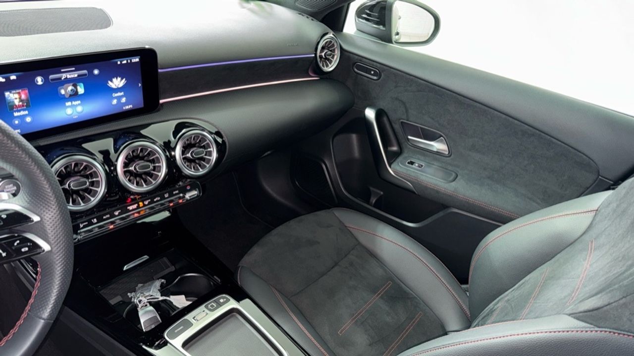 mercedes-clase-a-a-180-d-imagen-22