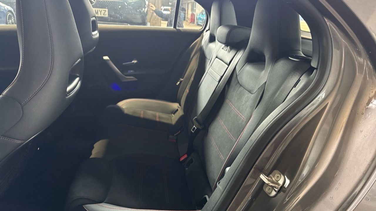 mercedes-clase-a-a-180-d-imagen-10