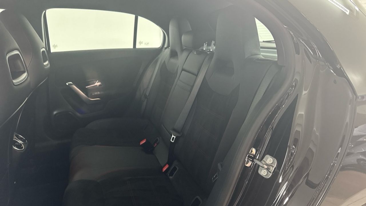 mercedes-clase-a-a-180-d-imagen-10