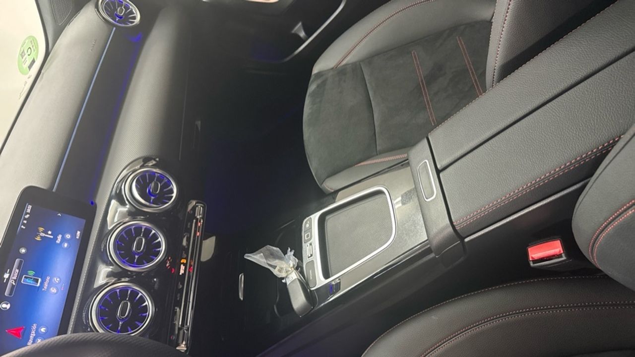 mercedes-clase-a-a-180-d-imagen-22