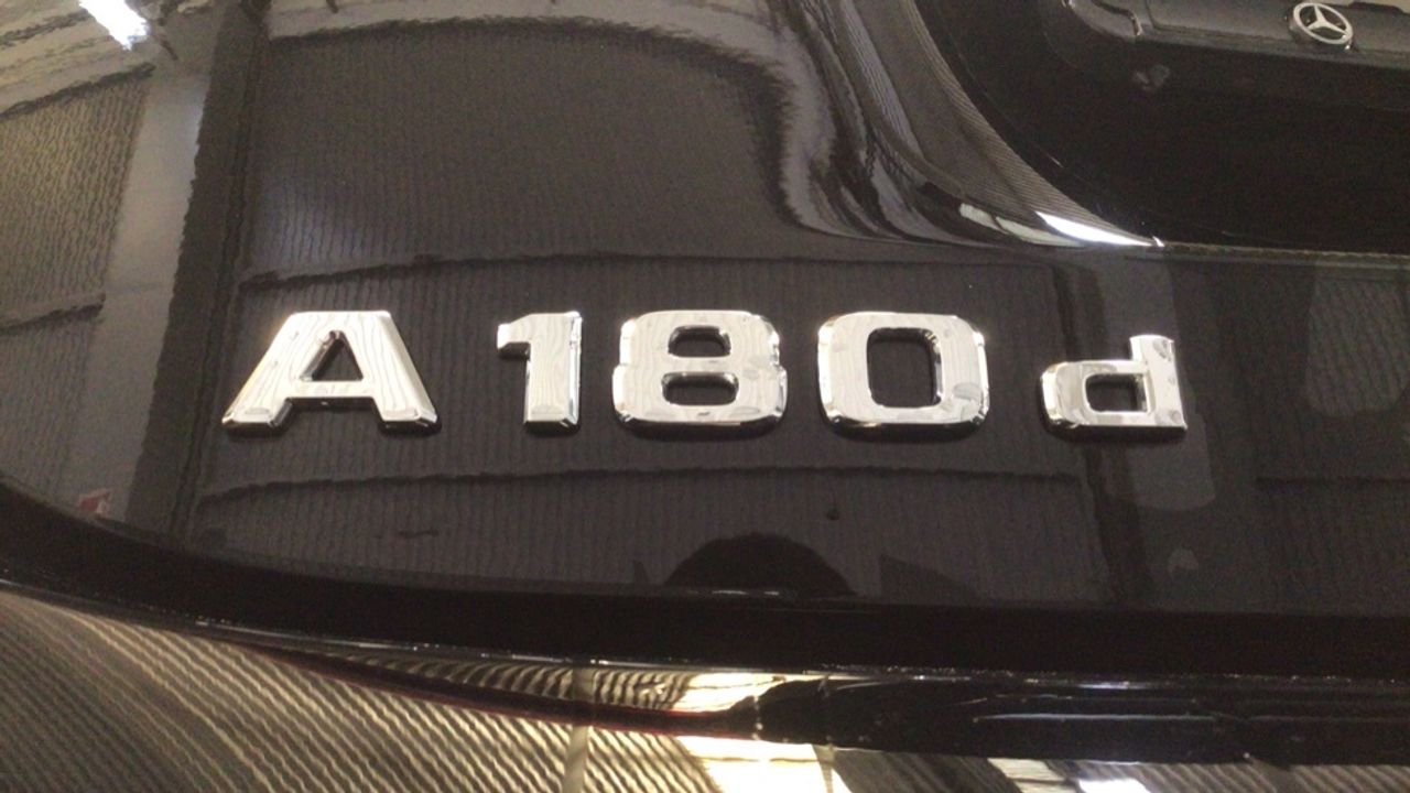 mercedes-clase-a-a-180-d-imagen-11