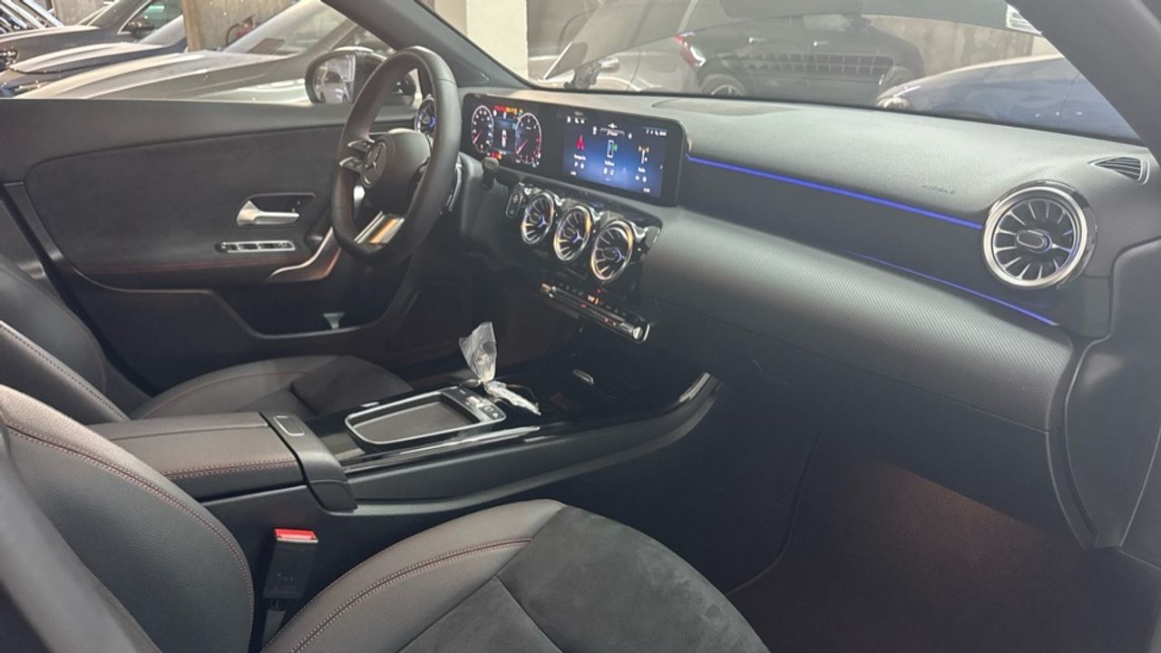 mercedes-clase-a-a-180-d-imagen-9