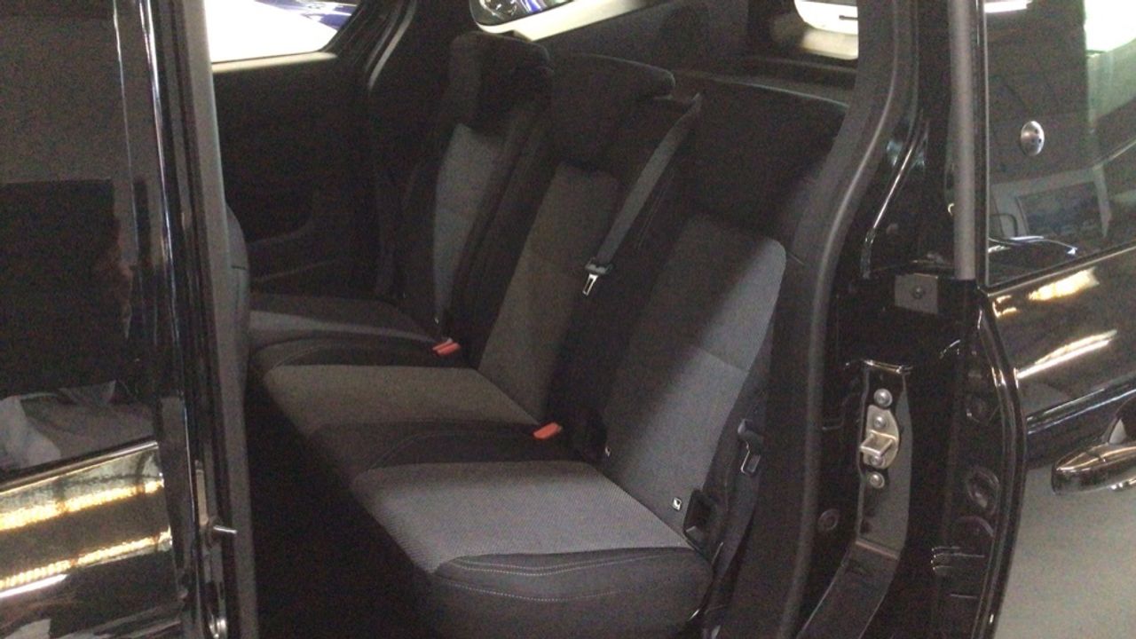 mercedes-clase-t-180-d-standard-imagen-24