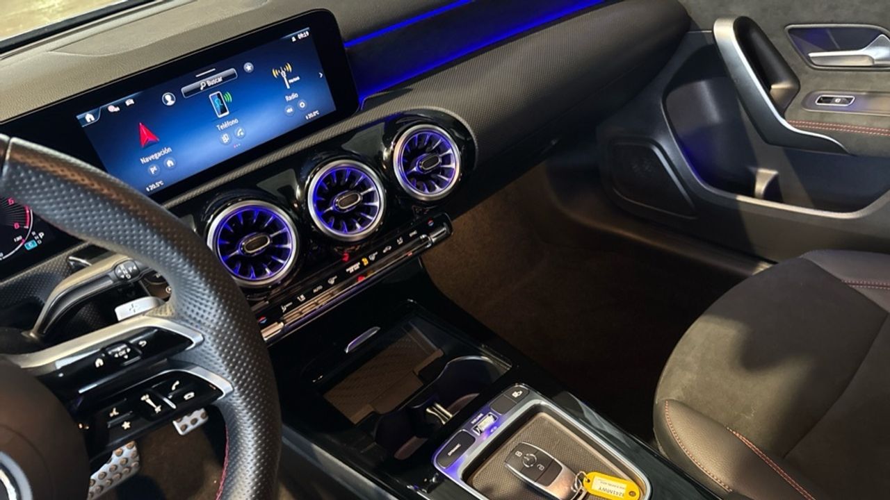 mercedes-clase-a-a-180-d-sedan-imagen-22