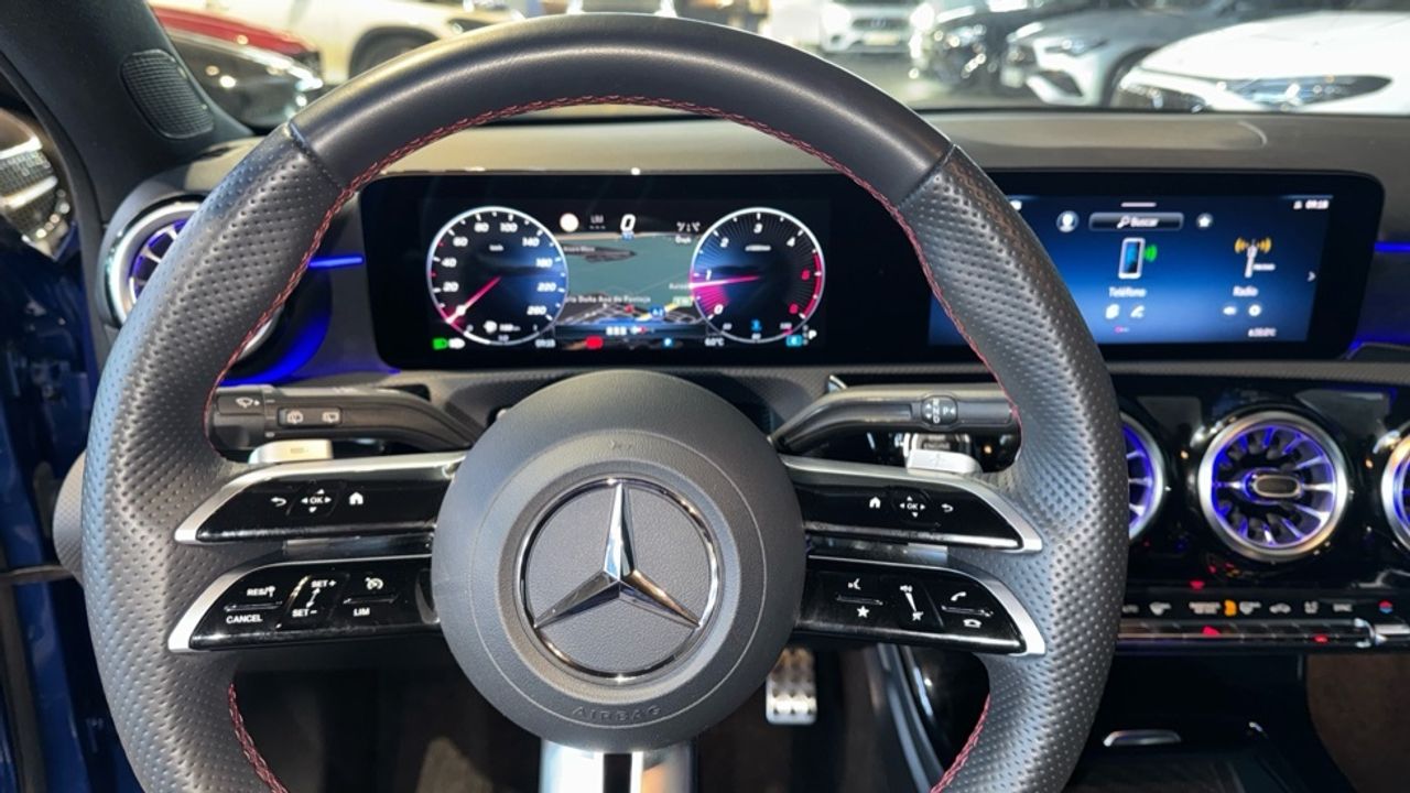 mercedes-clase-a-a-180-d-sedan-imagen-8