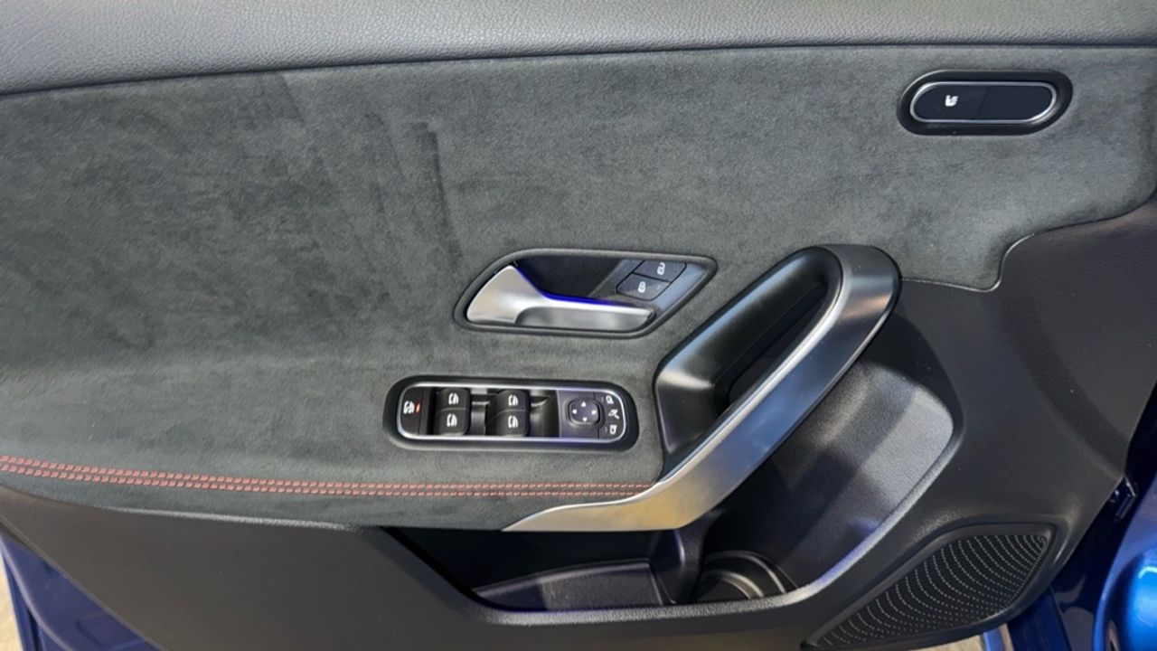 mercedes-clase-a-a-180-d-sedan-imagen-23