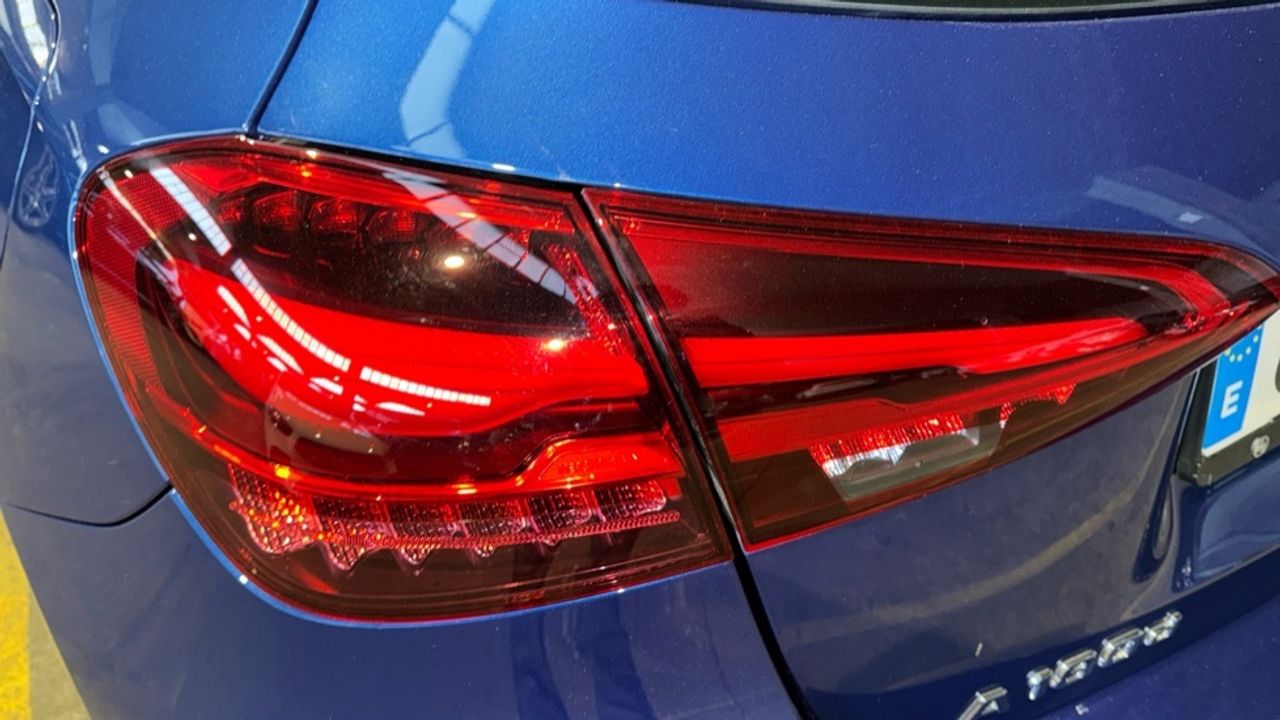 mercedes-clase-a-a-180-d-sedan-imagen-24