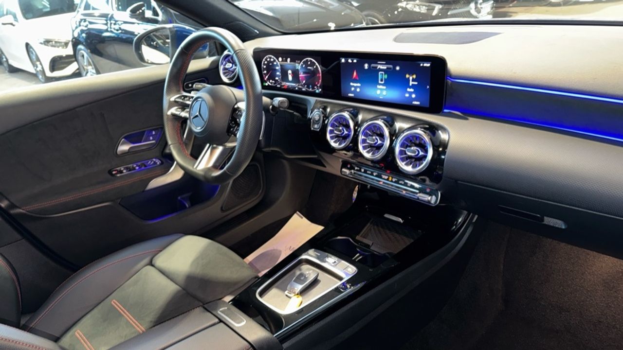 mercedes-clase-a-a-180-d-sedan-imagen-9