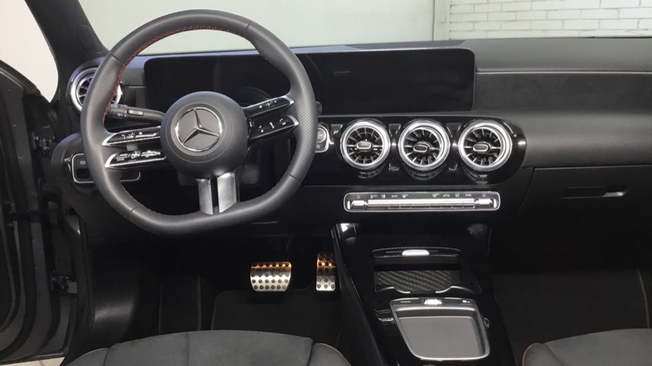 mercedes-clase-a-a-180-d-imagen-7