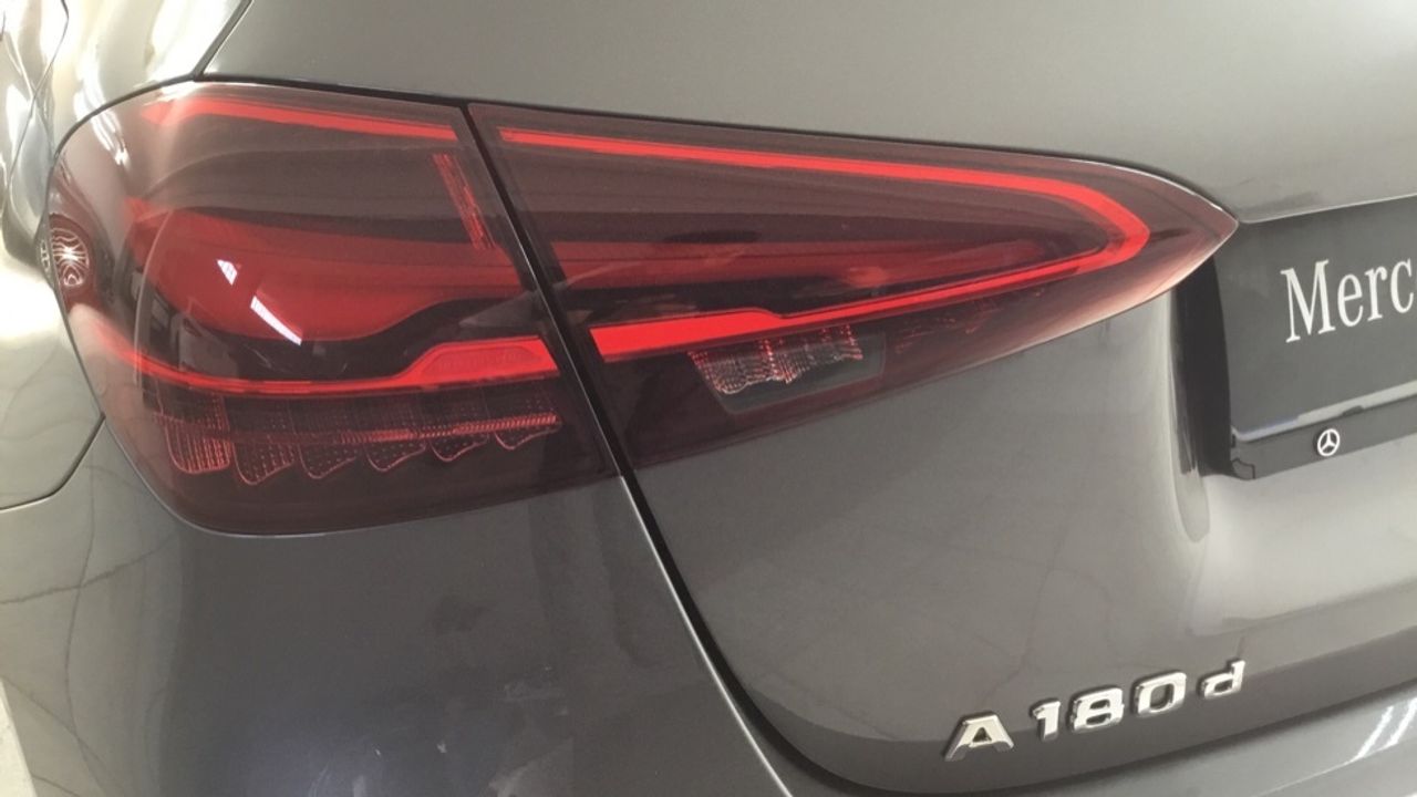 mercedes-clase-a-a-180-d-imagen-23