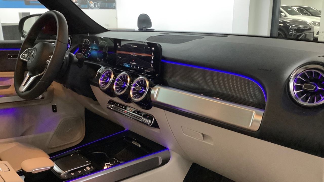 mercedes-eqb-eqb-250+-imagen-9