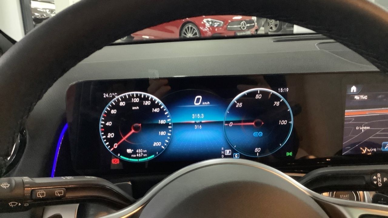 mercedes-eqb-eqb-250+-imagen-14