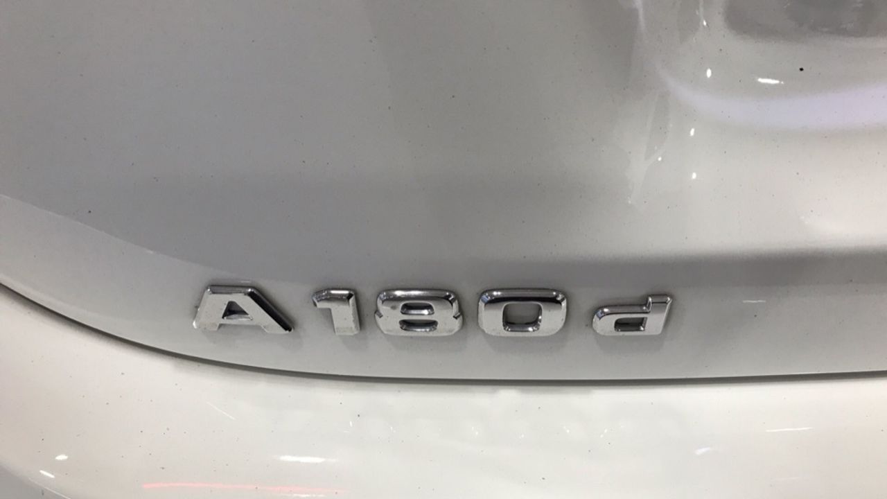 mercedes-clase-a-a-180-d-imagen-11