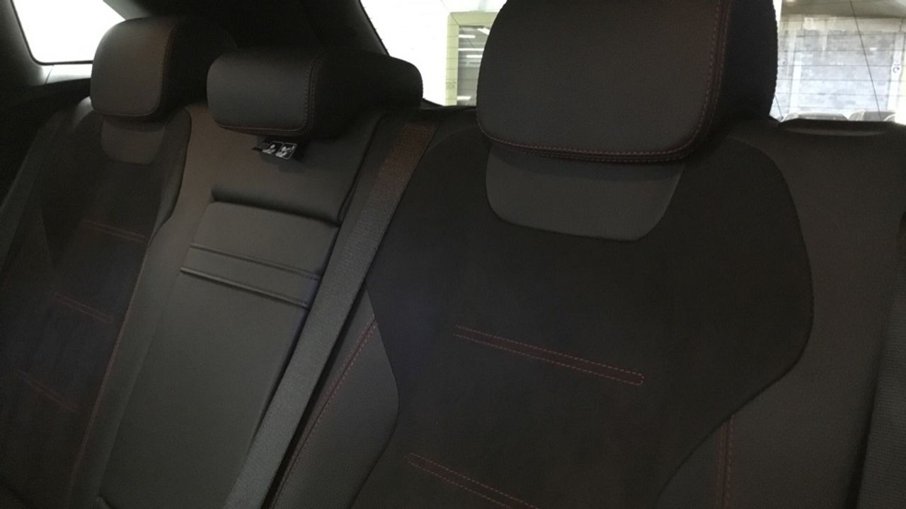 mercedes-eqa-eqa-250-imagen-10