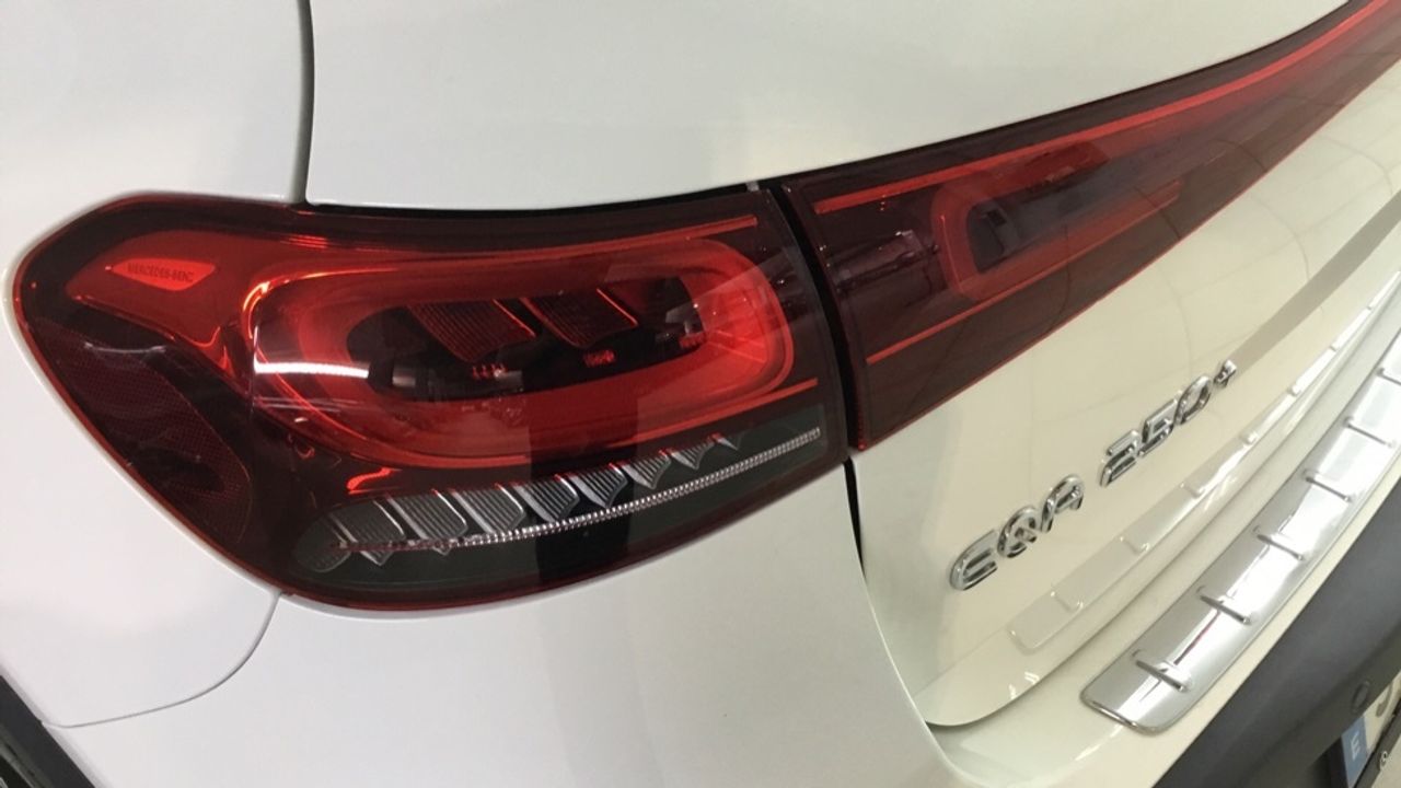 mercedes-eqa-eqa-250+-imagen-19