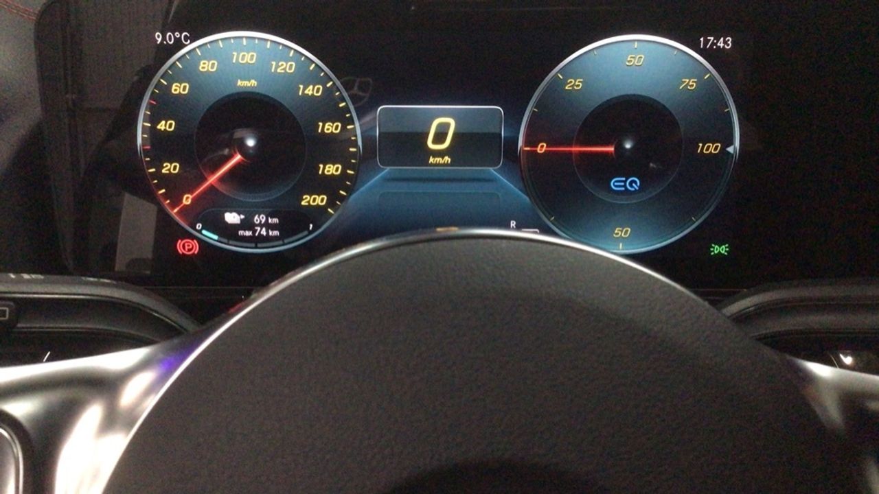 mercedes-eqa-eqa-250+-imagen-17