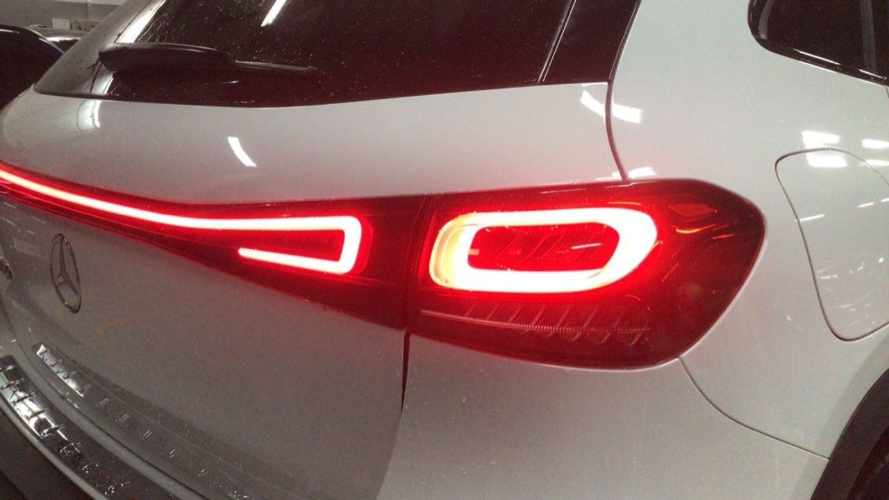 mercedes-eqa-eqa-250+-imagen-14