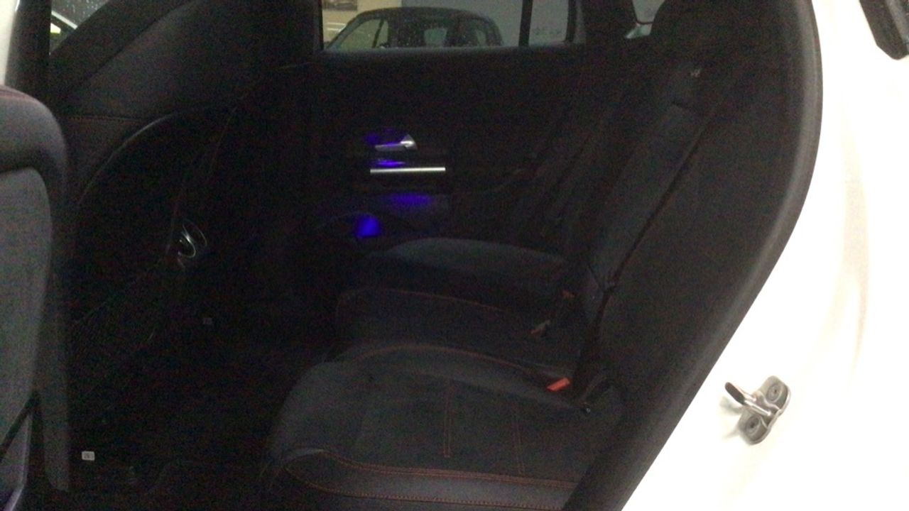 mercedes-eqa-eqa-250+-imagen-10