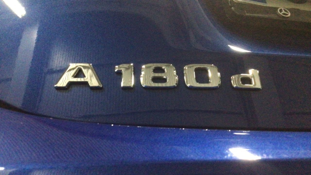 mercedes-clase-a-a-180-d-imagen-11