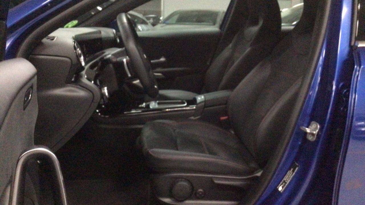 mercedes-clase-a-a-180-d-imagen-6