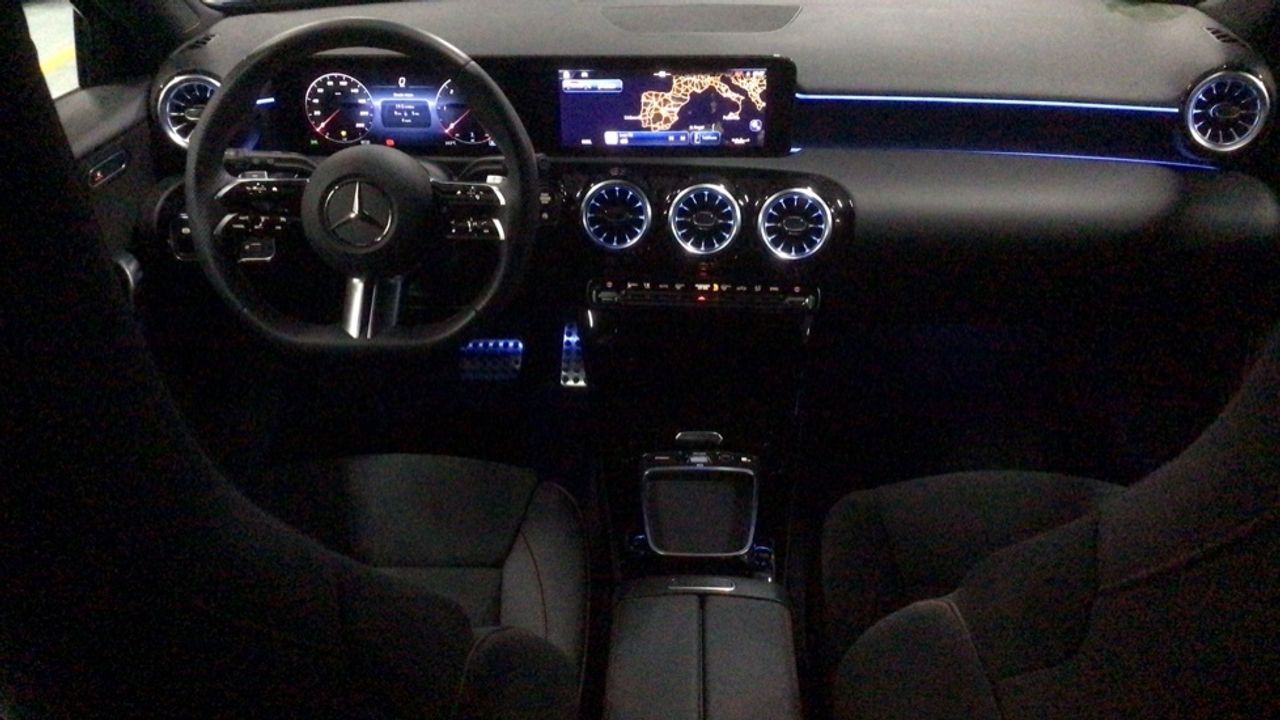 mercedes-clase-a-a-180-d-imagen-7