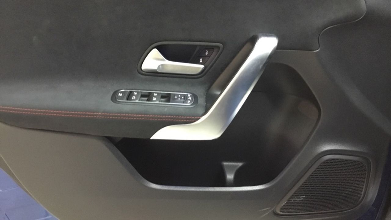 mercedes-clase-a-a-180-d-imagen-23