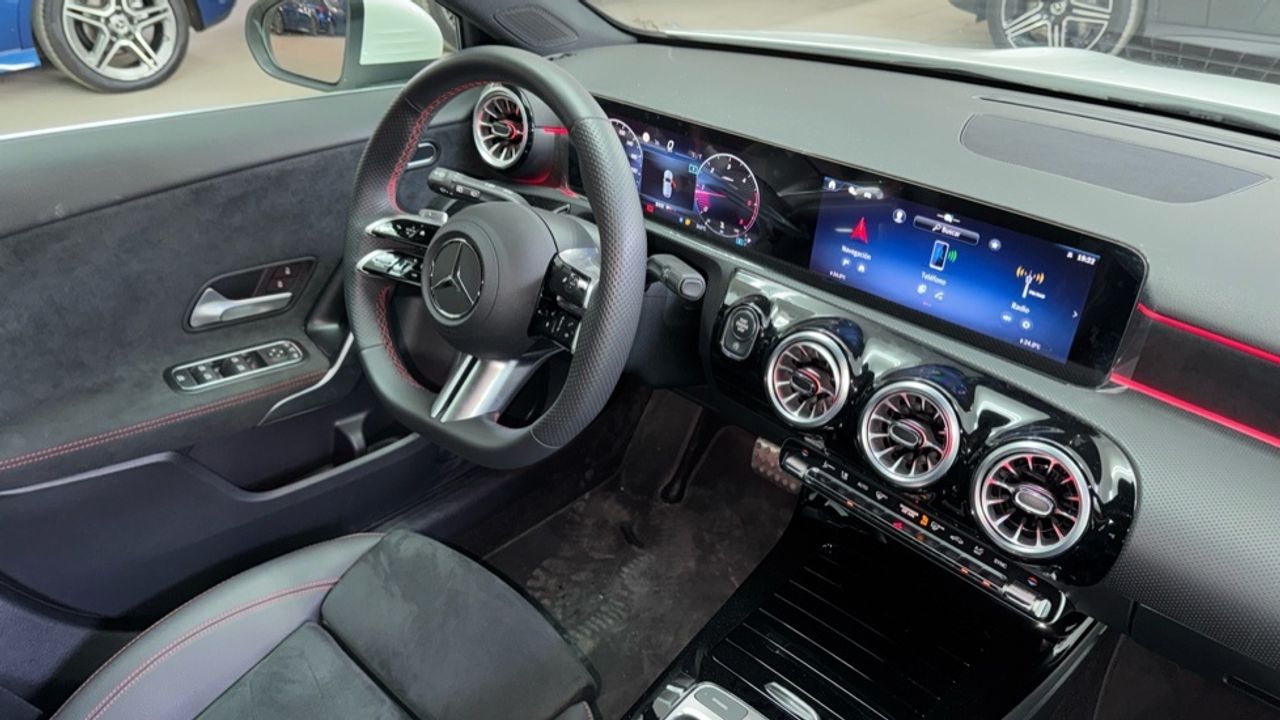 mercedes-clase-a-a-180-d-imagen-9