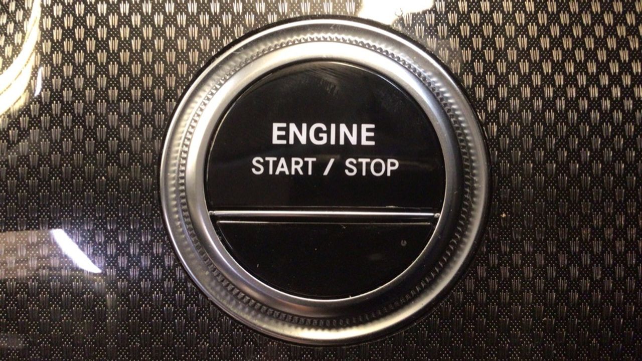 mercedes-clase-c-c-300-d-e-tecn-hib-eq-berlina-imagen-20