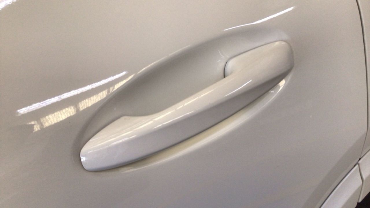 mercedes-eqa-eqa-250+-imagen-16