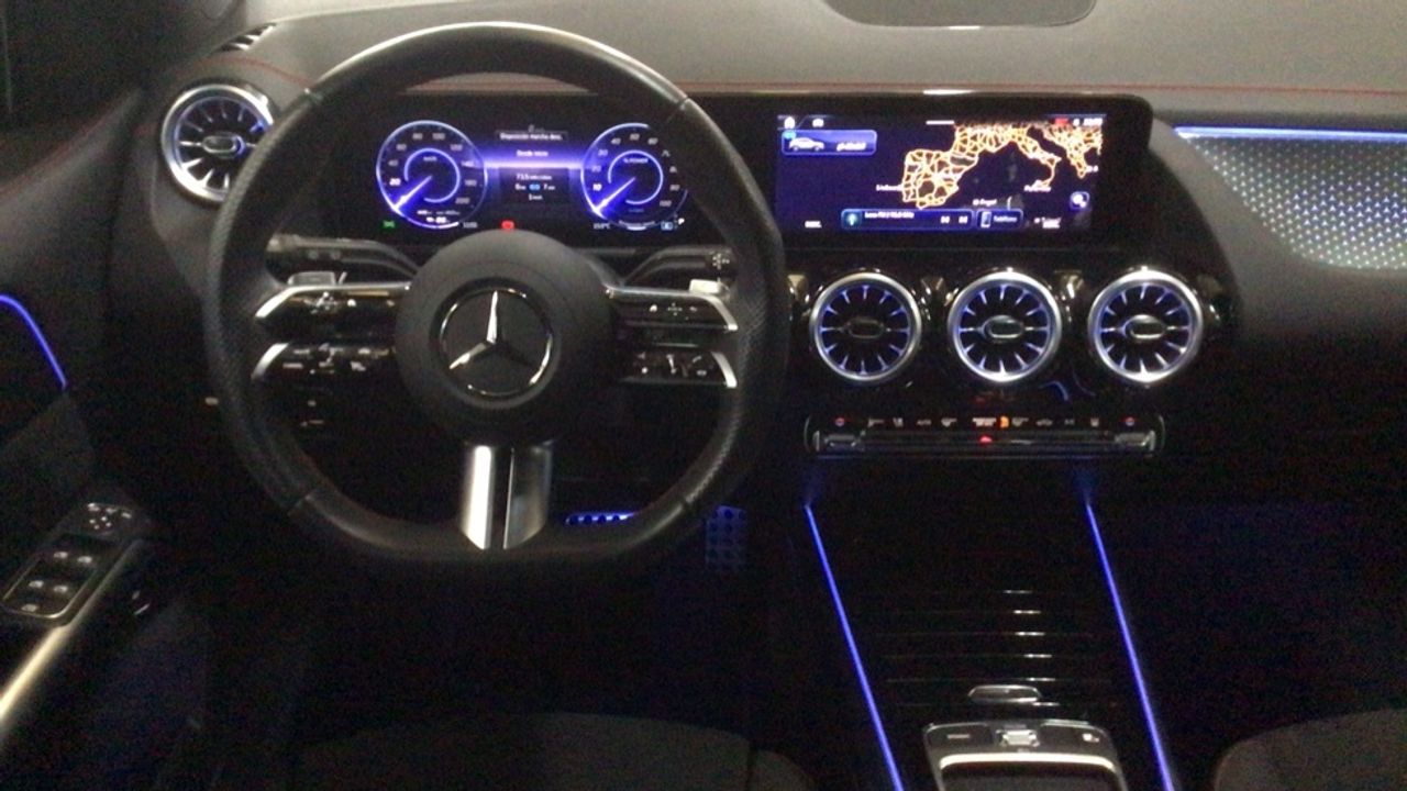 mercedes-eqa-eqa-250+-imagen-8