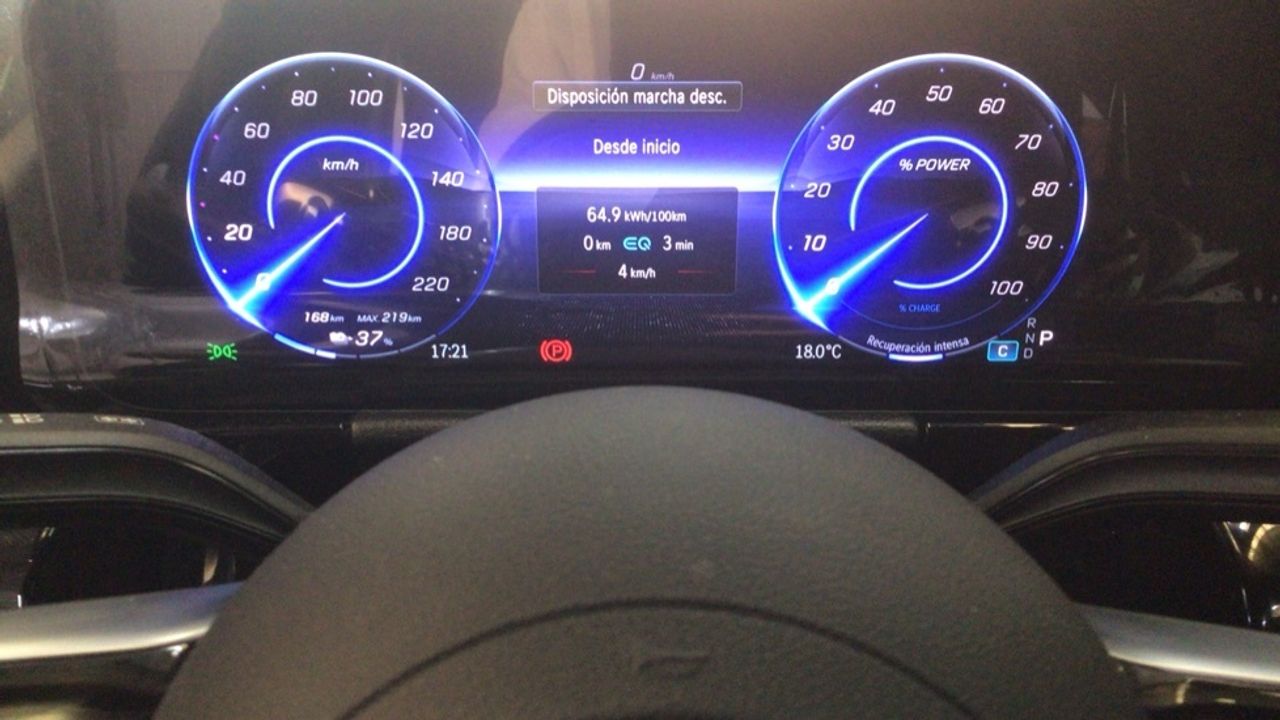 mercedes-eqa-eqa-250+-imagen-17