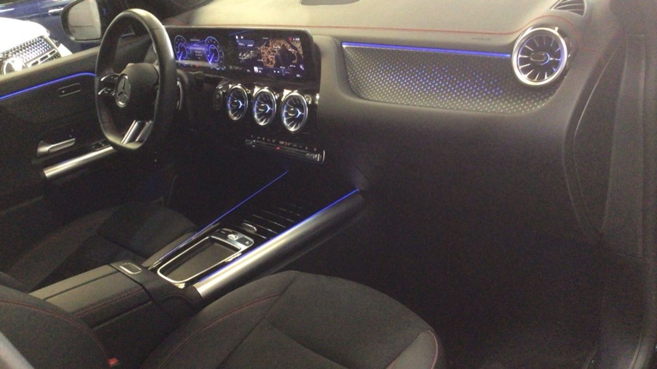 mercedes-eqa-eqa-250+-imagen-9