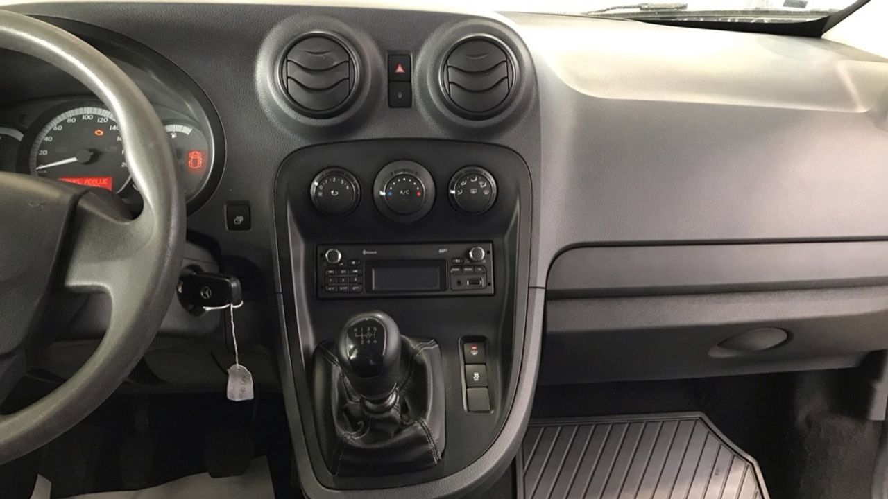 mercedes-citan-111-cdi-largo-combi-imagen-9