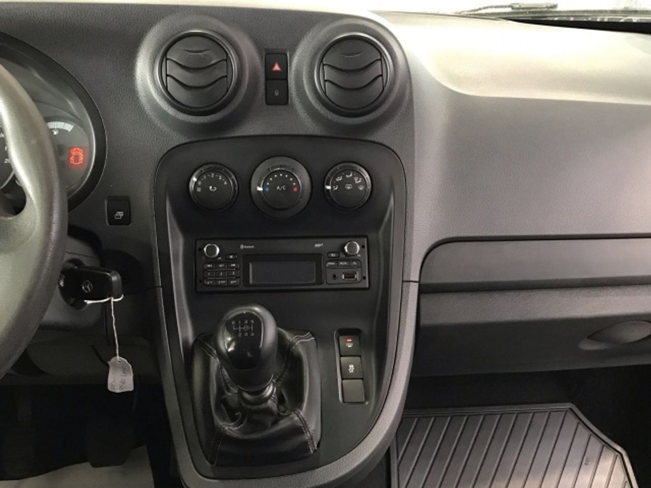 mercedes-citan-111-cdi-largo-combi-imagen-9