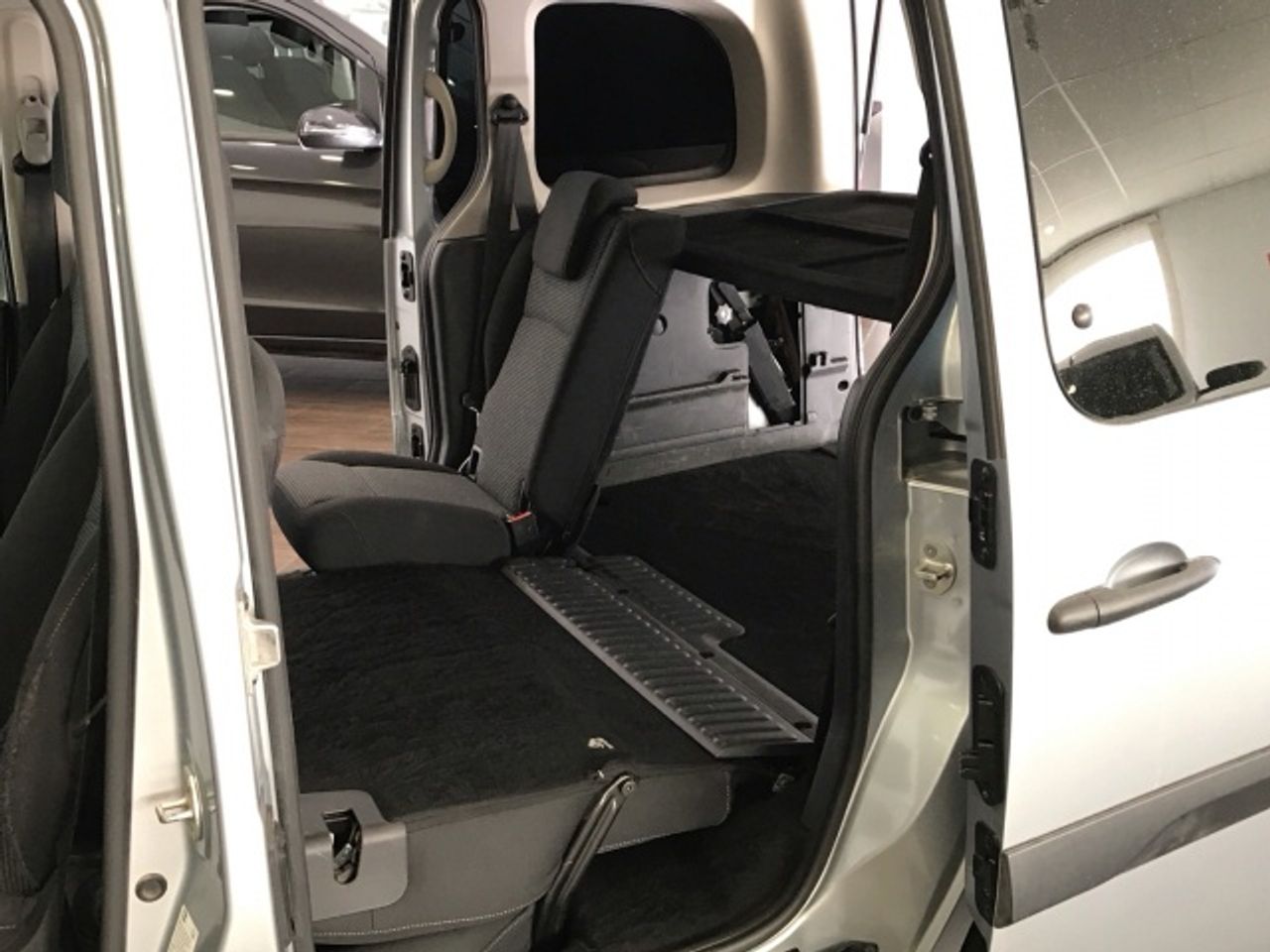 mercedes-citan-111-cdi-largo-combi-imagen-13