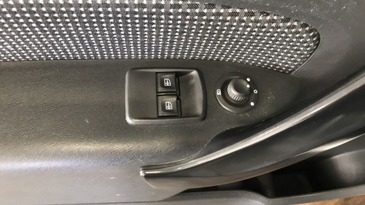 mercedes-citan-111-cdi-largo-combi-imagen-8