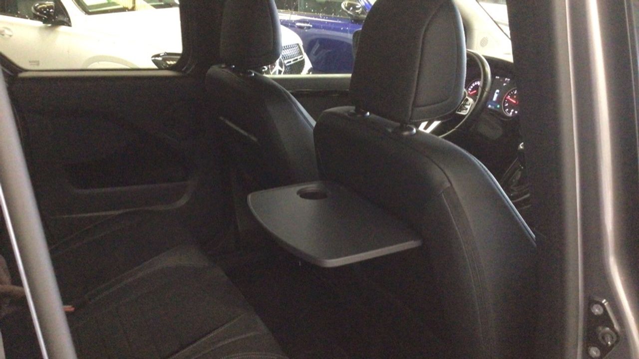 mercedes-clase-t-180-d-standard-style-imagen-25