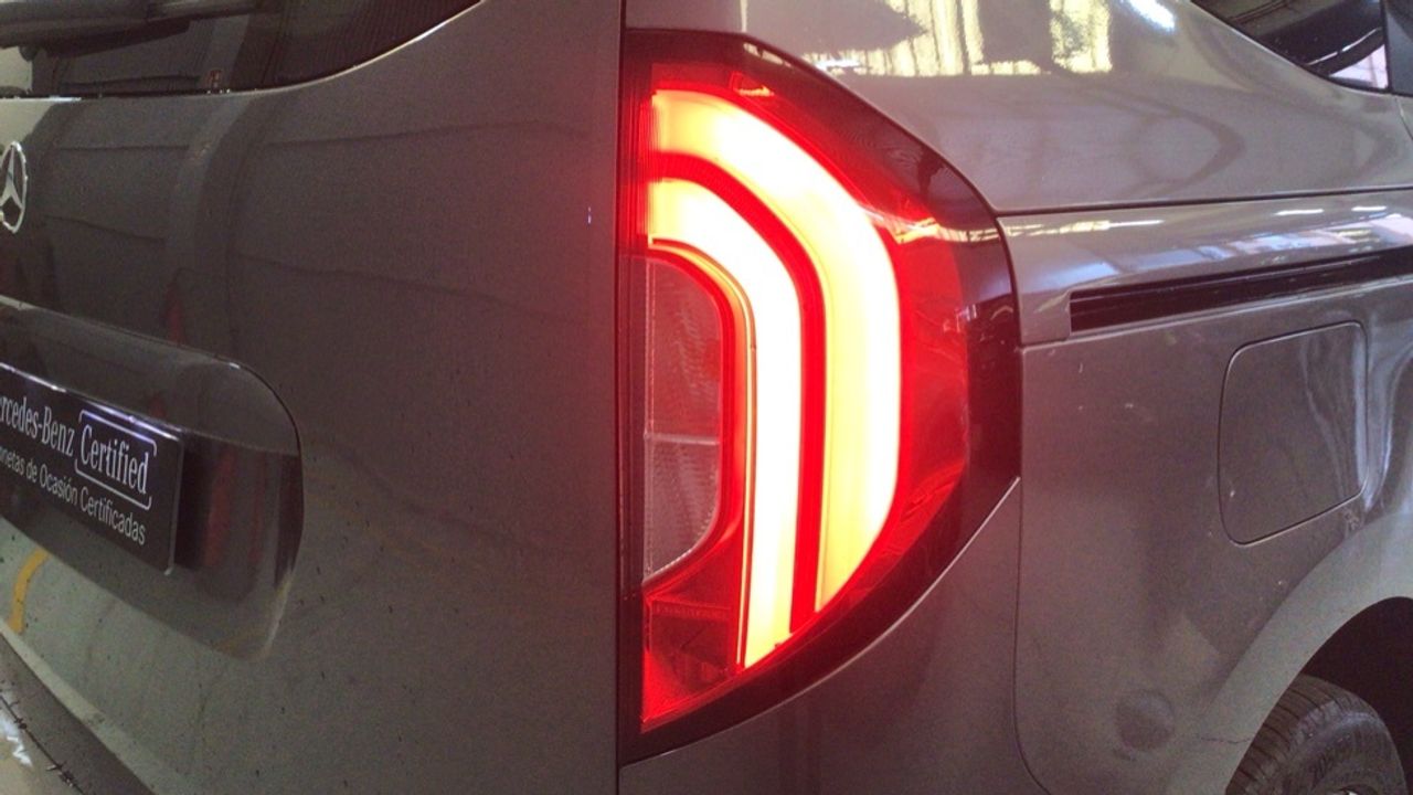 mercedes-clase-t-180-d-standard-style-imagen-12