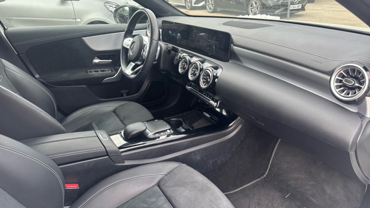 mercedes-clase-a-a-200-d-imagen-9