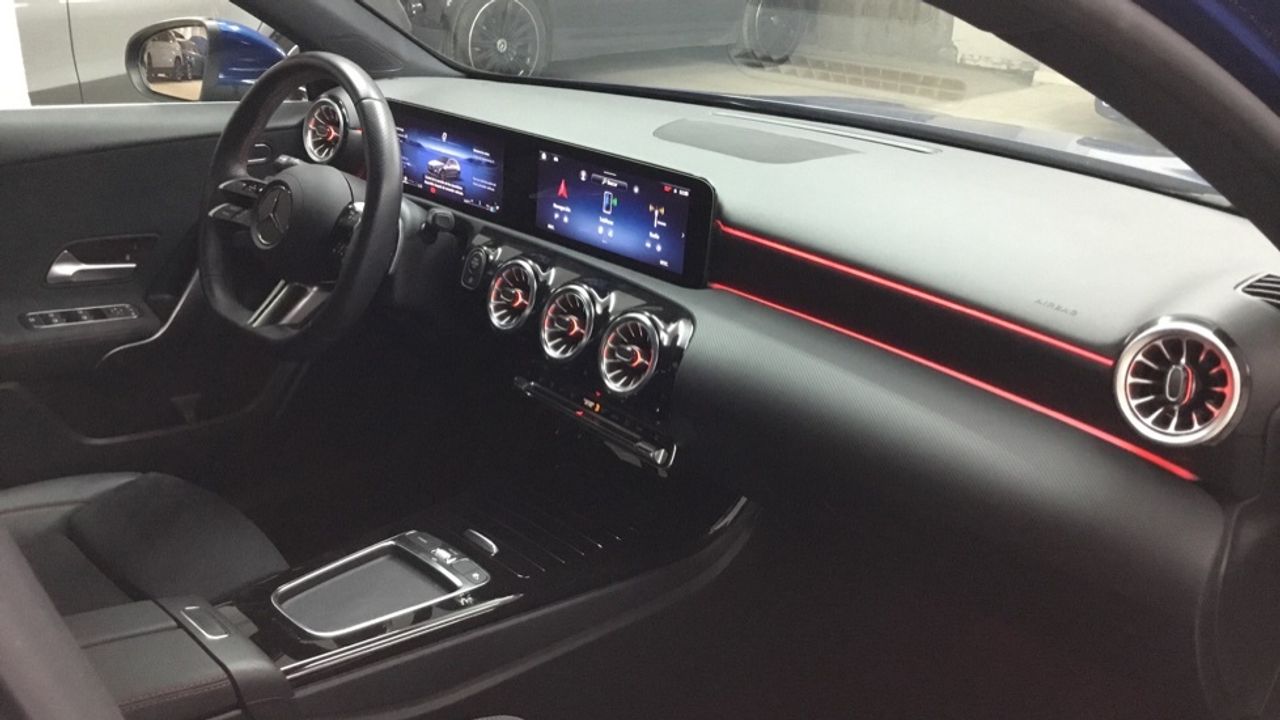 mercedes-clase-a-a-180-d-imagen-9