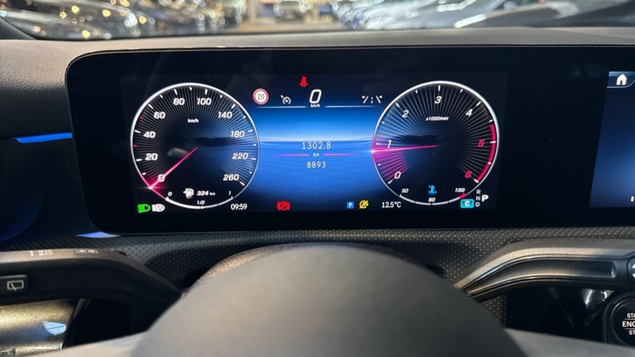 mercedes-clase-a-a-180-d-imagen-18