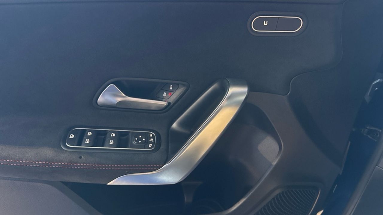 mercedes-clase-a-a-180-d-imagen-23