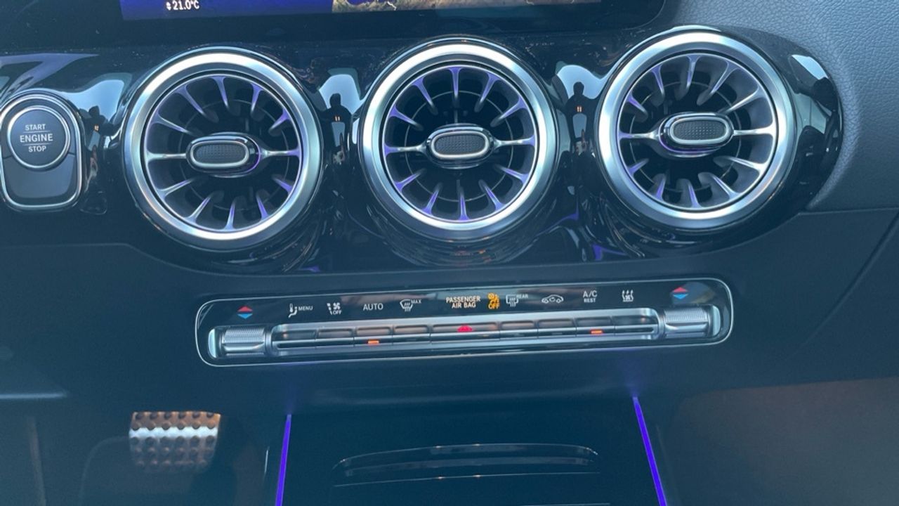 mercedes-gla-gla-250-e-con-tecnologia-hibrida-eq-imagen-17