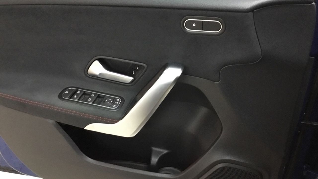 mercedes-clase-a-a-180-d-imagen-23