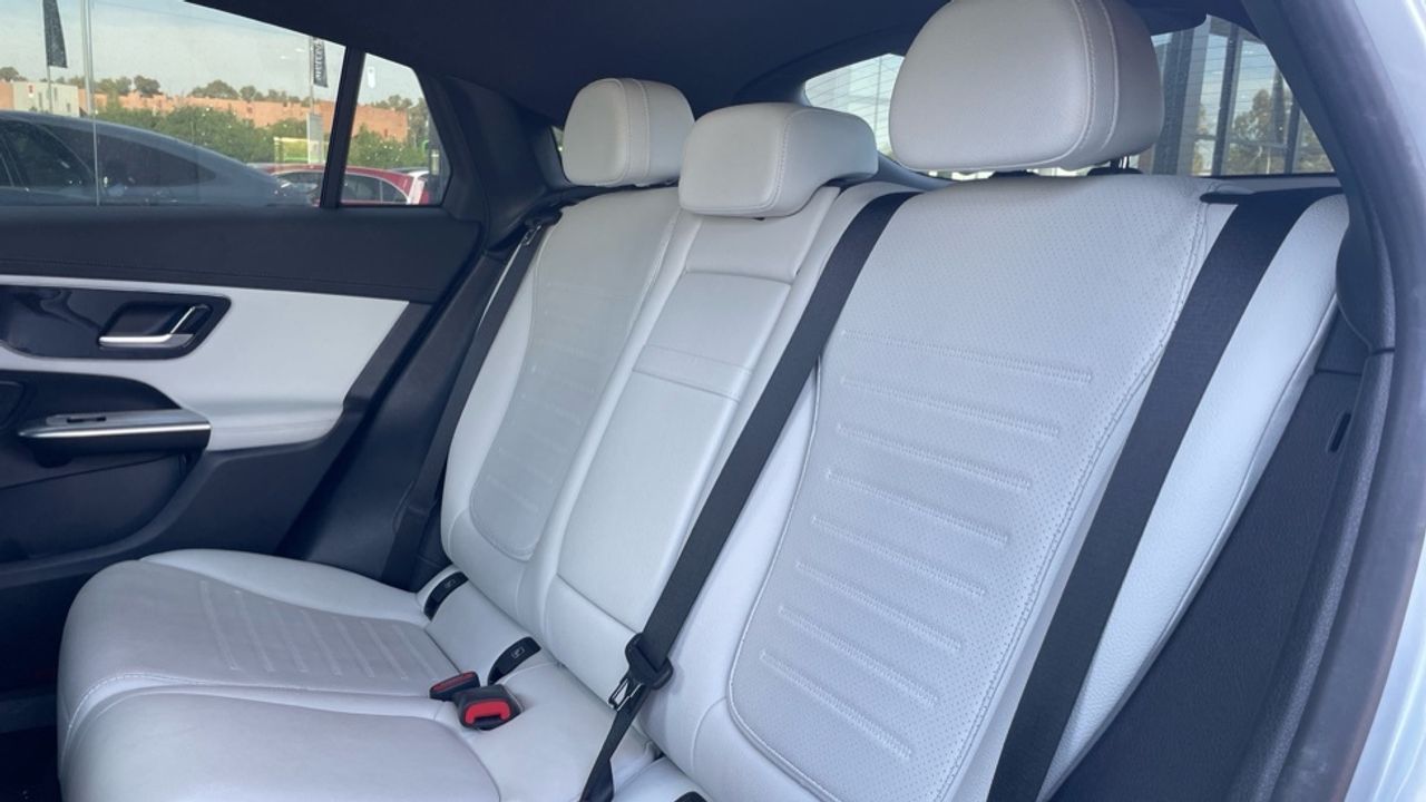 mercedes-glc-glc-300-e-4matic-imagen-10