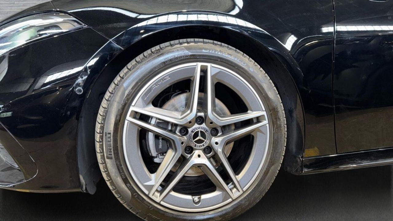 mercedes-benz-clase-a-200-d-compacto-imagen-4